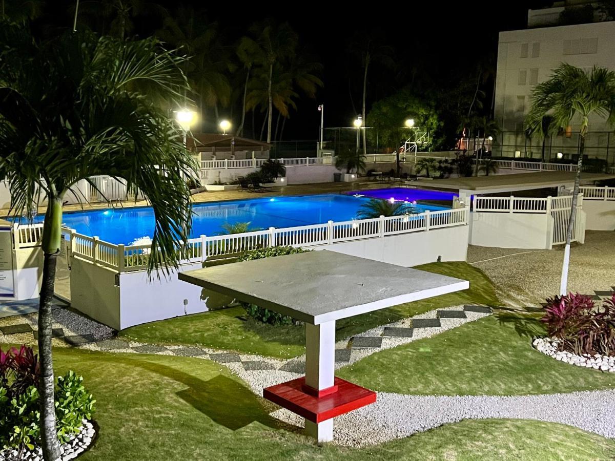 Hobie Oceanfront Apartment At Isla Verde San Juan Dış mekan fotoğraf
