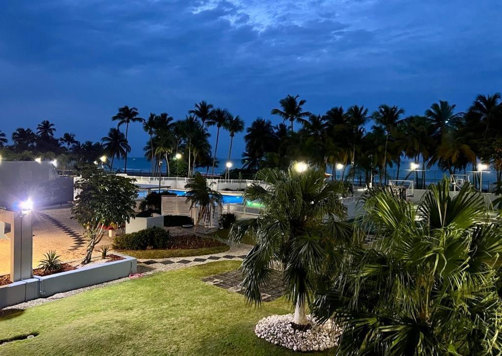 Hobie Oceanfront Apartment At Isla Verde San Juan Dış mekan fotoğraf