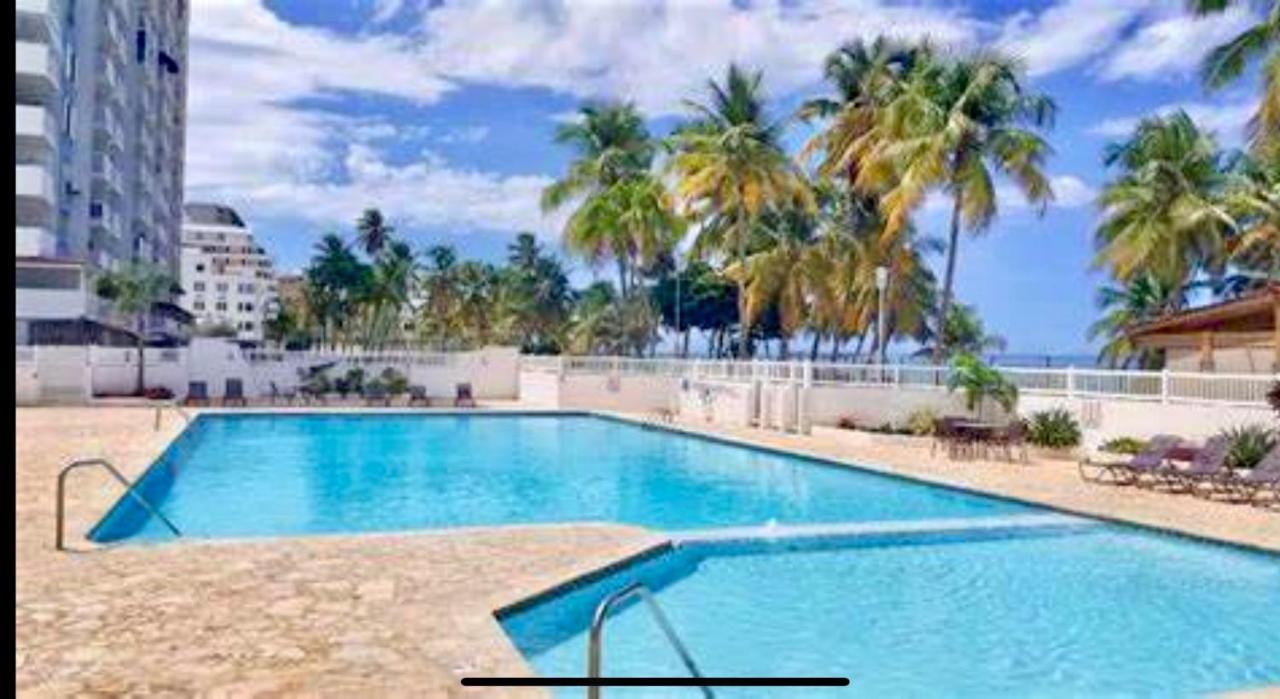 Hobie Oceanfront Apartment At Isla Verde San Juan Dış mekan fotoğraf